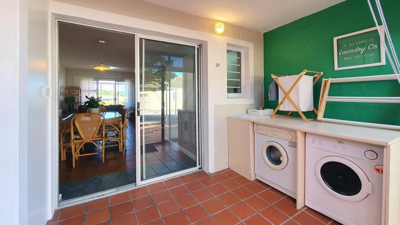 Escape To Paradise: Beachside Apartment Jeffreysbugten Eksteriør billede